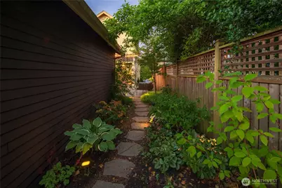 925 Martin Luther King Jr Way, Seattle, WA 98122 - Photo 28