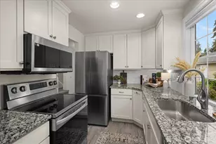 7823 196th St SW, Edmonds, WA 98026 - Photo 8