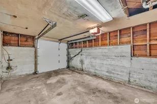 4836 38th Ave NE, Seattle, WA 98105 - Photo 30