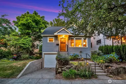 4836 38th Avenue NE, Seattle, WA 98105 - Photo 1