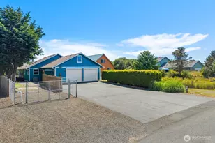 161 N Razor Clam Dr SW, Ocean Shores, WA 98569 - Photo 24