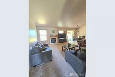 15407 8th Avenue Court E, Tacoma, WA 98445 - Photo 2