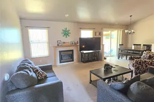 15407 8th Ave Ct E, Tacoma, WA 98445 - Photo 2