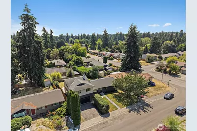 8209 NE 144th Street, Kirkland, WA 98034 - Photo 36