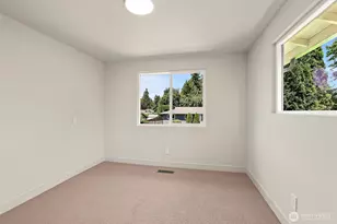 8209 NE 144th St, Kirkland, WA 98034 - Photo 22