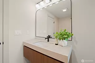 8209 NE 144th St, Kirkland, WA 98034 - Photo 14