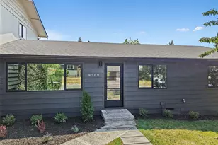 8209 NE 144th St, Kirkland, WA 98034 - Photo 2