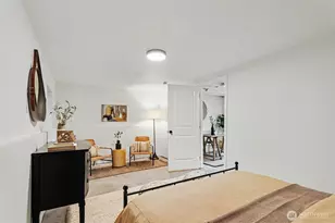 1111 N 76th St, Seattle, WA 98103 - Photo 16