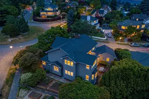 5716 Ann Arbor Ave NE, Seattle, WA 98105 - Photo 2