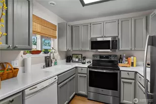 1311 N Highlands Pkwy, Tacoma, WA 98406 - Photo 14