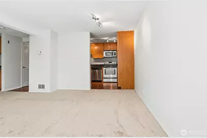 14300 32nd Avenue NE #107, Seattle, WA 98125 - Photo 18