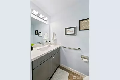 332 NE Elk Place, Seattle, WA 98115 - Photo 10