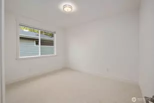 13427 Edmunds Pkwy E, Bonney Lake, WA 98391 - Photo 24