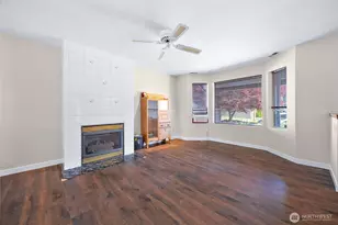 21815 SE 271st St, Maple Valley, WA 98038 - Photo 4