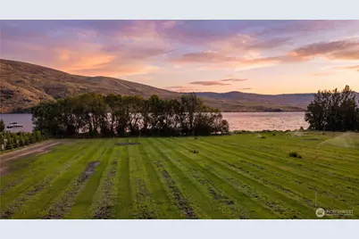 1 Stennes Drive, Pateros, WA 98846 - Photo 2
