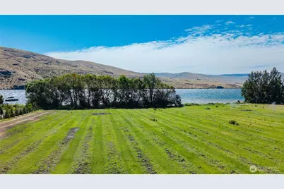 1 Stennes Drive, Pateros, WA 98846 - Photo 4