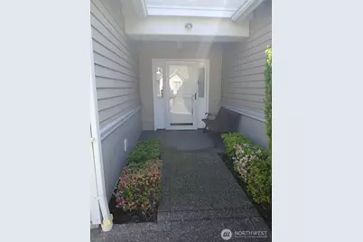 9202 169th Street E, Puyallup, WA 98375 - Photo 2