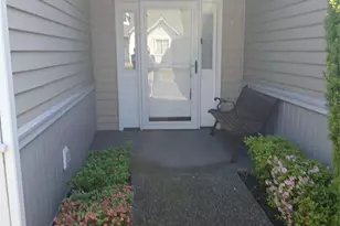 9202 169th St E, Puyallup, WA 98375 - Photo 2