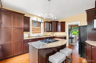 4611 34th Ave W, Seattle, WA 98199 - Photo 12