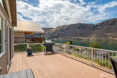 32611 Lakeshore Drive NE, Coulee City, WA 99115 - Photo 14