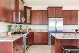 343 Olympic Bay Ln, Oak Harbor, WA 98277 - Photo 8