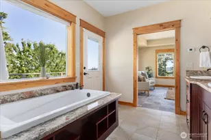 343 Olympic Bay Ln, Oak Harbor, WA 98277 - Photo 20