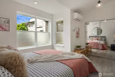 3302 W Government Way #Unit A, Seattle, WA 98199 - Photo 24