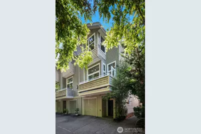 3302 W Government Way #Unit A, Seattle, WA 98199 - Photo 32