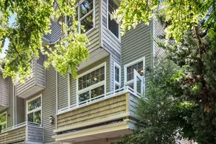 3302 W Government Way, Seattle, WA 98199 - Photo 32