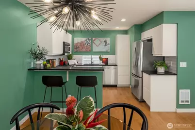 3302 W Government Way #Unit A, Seattle, WA 98199 - Photo 12