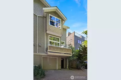 3302 W Government Way #Unit A, Seattle, WA 98199 - Photo 32