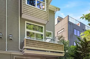3302 W Government Way, Seattle, WA 98199 - Photo 32