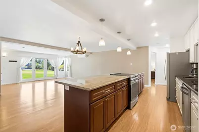 6918 Woodlands Way, Arlington, WA 98223 - Photo 2