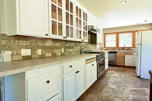 14323 12th Ave SW, Burien, WA 98166 - Photo 12