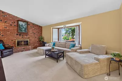 5000 NE 6th Street, Renton, WA 98059 - Photo 2
