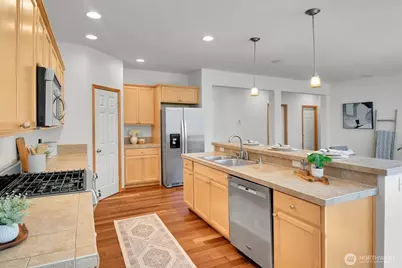 12940 NE 200th Place, Woodinville, WA 98072 - Photo 10