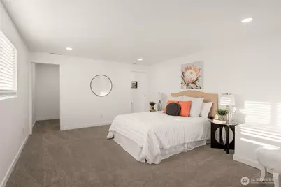 1210 E Seattle St, Kent, WA 98030 - Photo 10