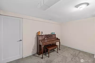 422 Crown Drive, Everett, WA 98203 - Photo 38