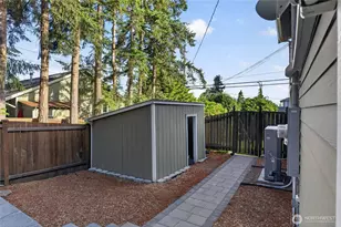 6229 NE 196th St, Kenmore, WA 98028 - Photo 22