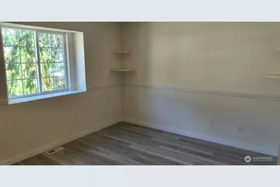 9525 S 221st Place, Kent, WA 98031 - Photo 18