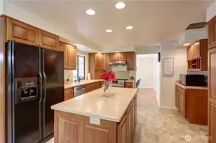 16724 NE 22nd St, Bellevue, WA 98008 - Photo 6
