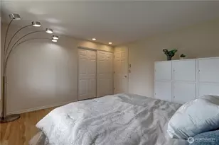 16724 NE 22nd St, Bellevue, WA 98008 - Photo 22
