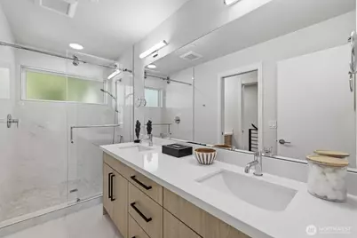 105 B 39th Avenue NW, Seattle, WA 98107 - Photo 24
