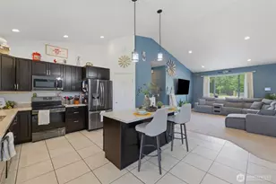 300 E McLane Cv Dr, Grapeview, WA 98546 - Photo 14