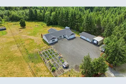 300 E McLane Cove Drive, Grapeview, WA 98546 - Photo 2