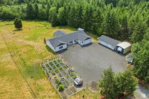 300 E McLane Cv Dr, Grapeview, WA 98546 - Photo 2