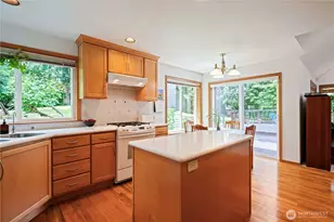 419 212th Ave NE, Sammamish, WA 98074 - Photo 4