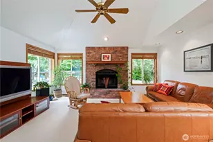 419 212th Ave NE, Sammamish, WA 98074 - Photo 8