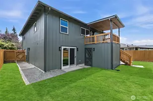 111 Tule Lake Rd E, Tacoma, WA 98445 - Photo 36