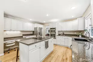 15153 Sunrise Drive NE, Bainbridge Island, WA 98110 - Photo 14